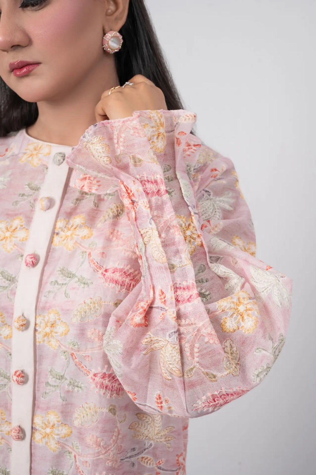 Pankhari premium embroidered lawn 3-piece suit by Mosmi Pakistan