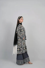 Siyaah Gul black embroidered lawn 3-piece suit by Mosmi Pakistan